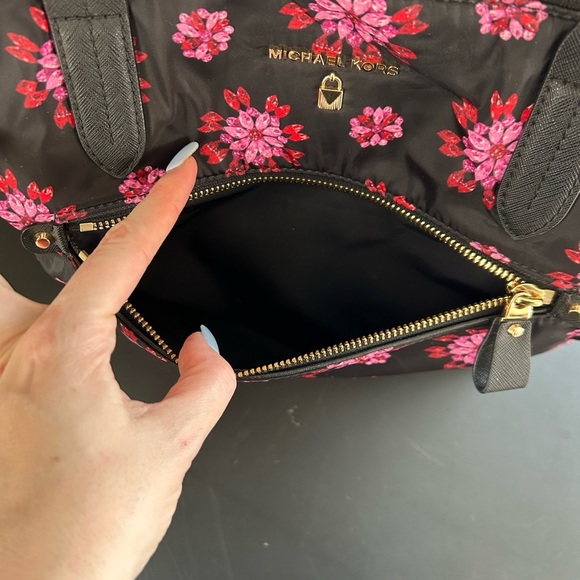 Michael Kors Kelsey Floral Printed Nylon Black Tote with Pink Design - Picture 8 of 14